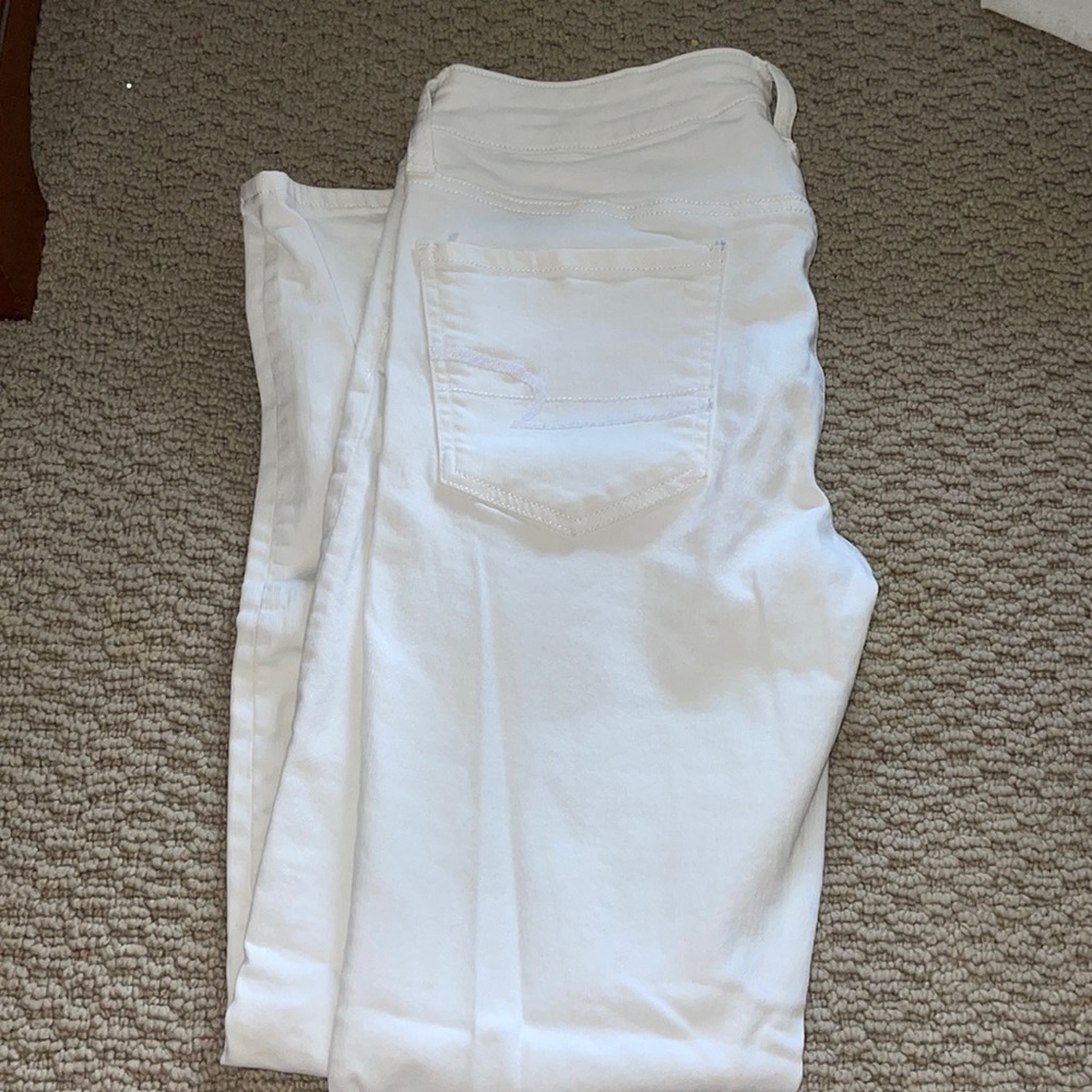 White, stretch, size 8